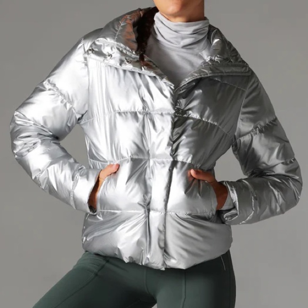 NWT TAVI ACTIVE WINTERLY PUFFER JACKET SILVER